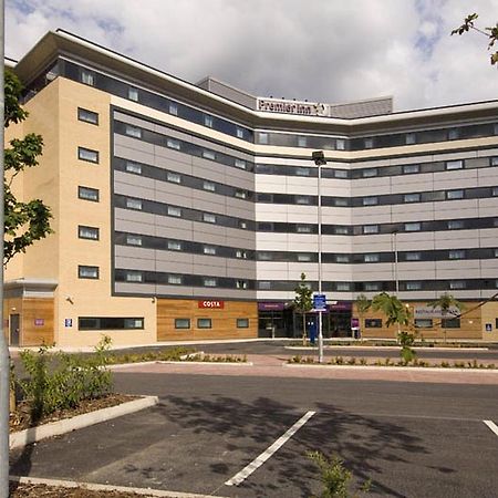 Premier Inn Manchester Airport Runger Lane North Hale  Zewnętrze zdjęcie
