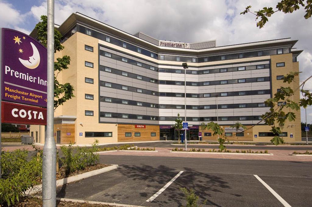 Premier Inn Manchester Airport Runger Lane North Hale  Zewnętrze zdjęcie
